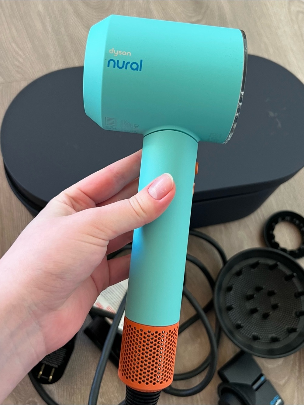 Dyson Supersonic Nural Hair Dryer Ceramic patina/Topaz - Picture 5 of 8